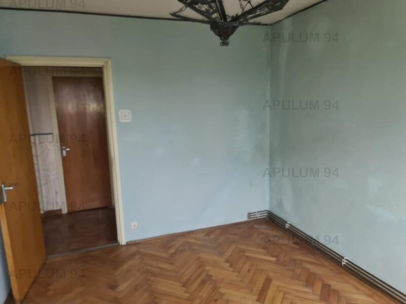 Apartament cu 2 camere de vanzare in Campina