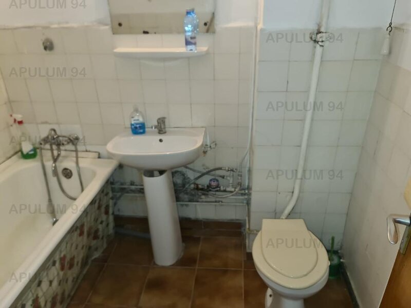 Apartament cu 2 camere de vanzare in Campina